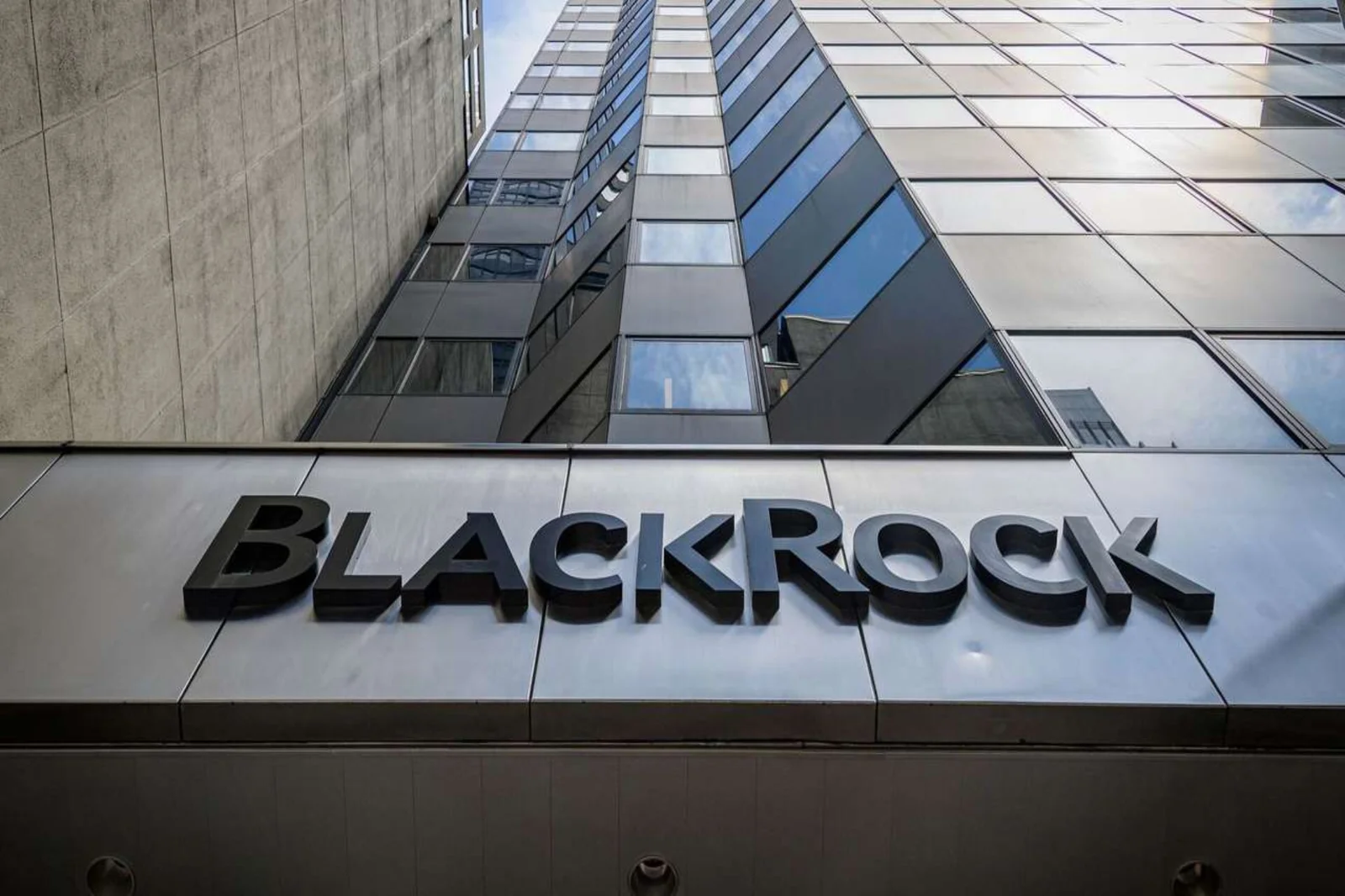 BlackRock: The World's Largest Asset Manager